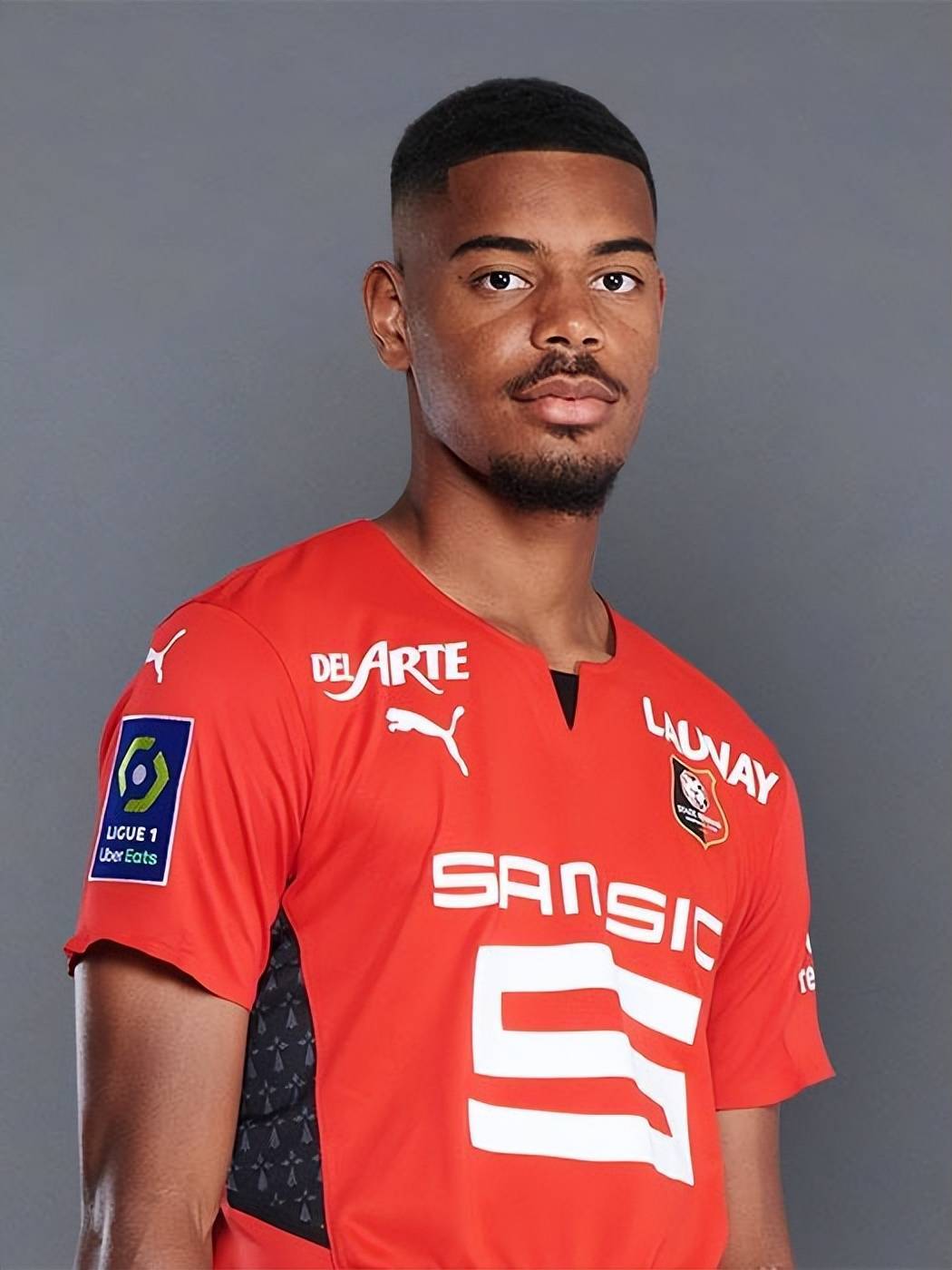 火力全开,意甲中卫1哥,法国22岁全能王,国米转会市场最后狂飙