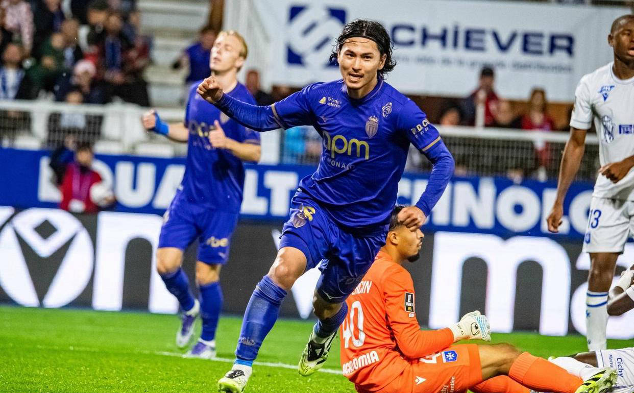 南野拓实闪耀法甲:率队2连胜逼近榜首